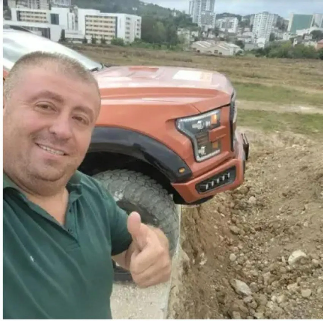 Ağabeyini, Yengesini ve Yeğenini Öldüren Şahıs Teslim Oldu
