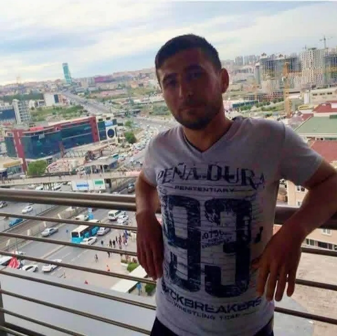 Devrilen Traktörün Altında Kalan Sürücü Hayatını Kaybetti