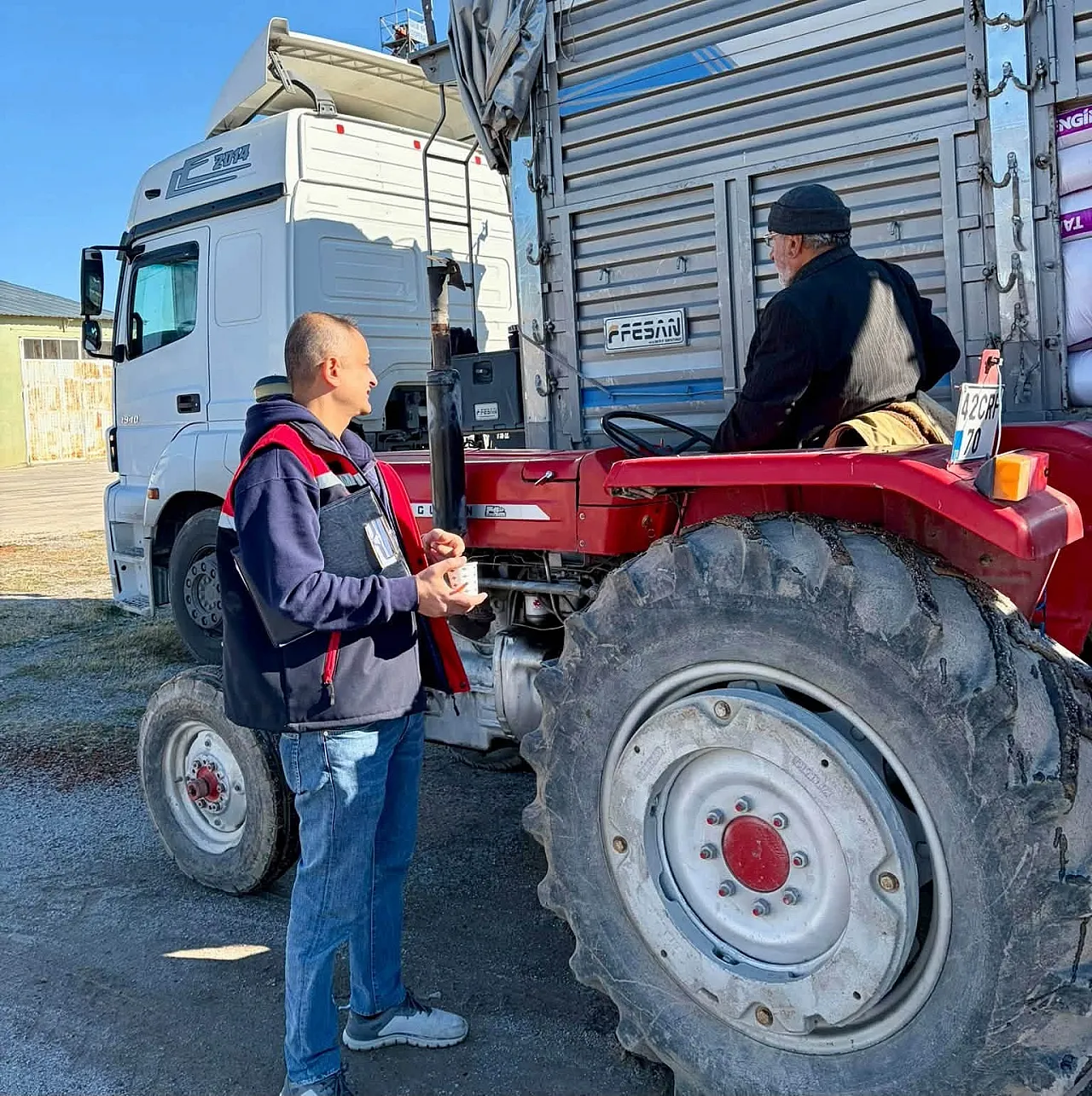 Emirdağ'da Üreticiye 60 Ton Buğday Tohumu Dağıtıldı
