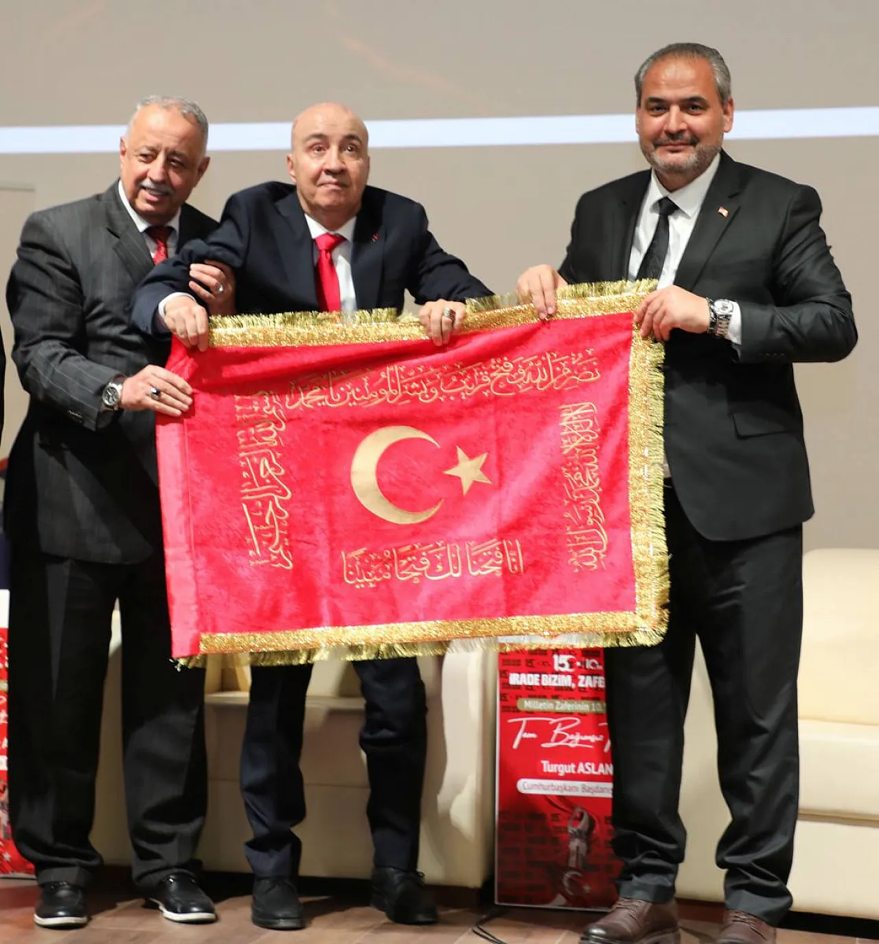 Komadan Uyanır Uyanmaz İlk Sorduğu Soru Herkesi Duygulandırdı