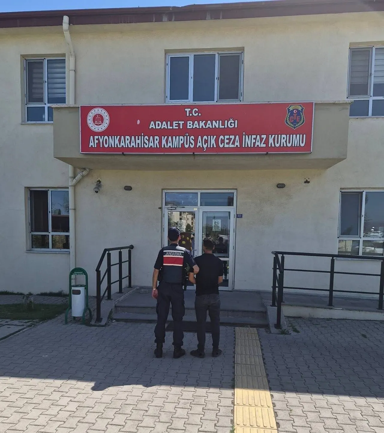 Yol Kontrolünde Yakayı Ele Verdiler