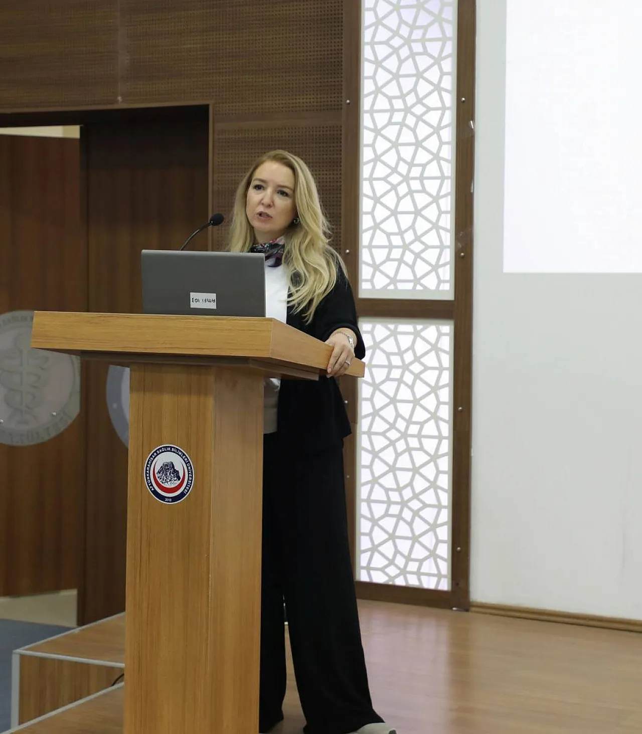 AFSÜ'de Yeni Öğrenciler İçin İkinci Aşama Başlıyor! Tarih Belli Oldu