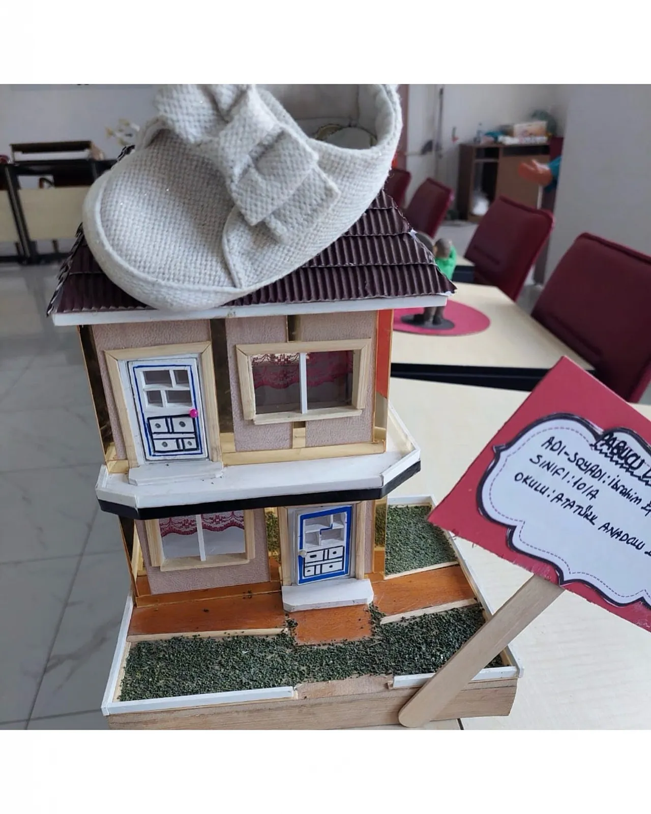 Atasözleri Ve Deyimlerden Yola Çıktılar, Nesne Tasarladılar