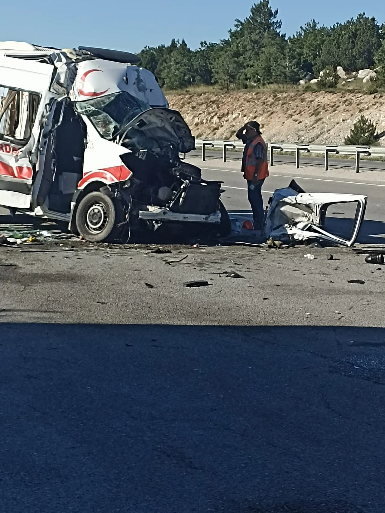 Kütahya-Afyon Yolunda Feci Kaza: 1 Ölü 4 Yaralı