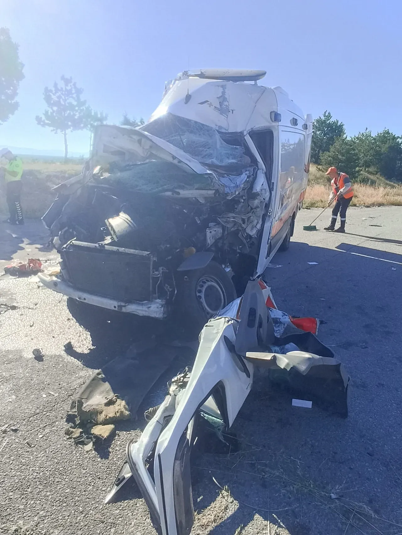 Kütahya-Afyon Yolunda Feci Kaza: 1 Ölü 4 Yaralı