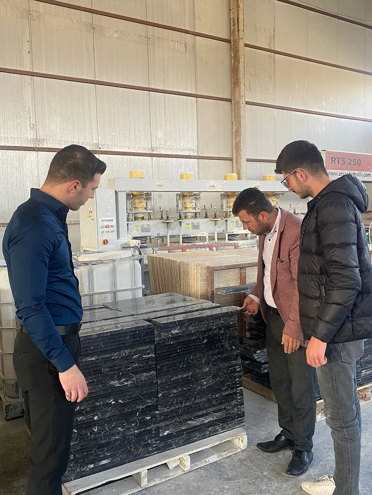 CHP'li Akbulut: Mermerciler Artan Maliyetlerle Mücadele Ediyor