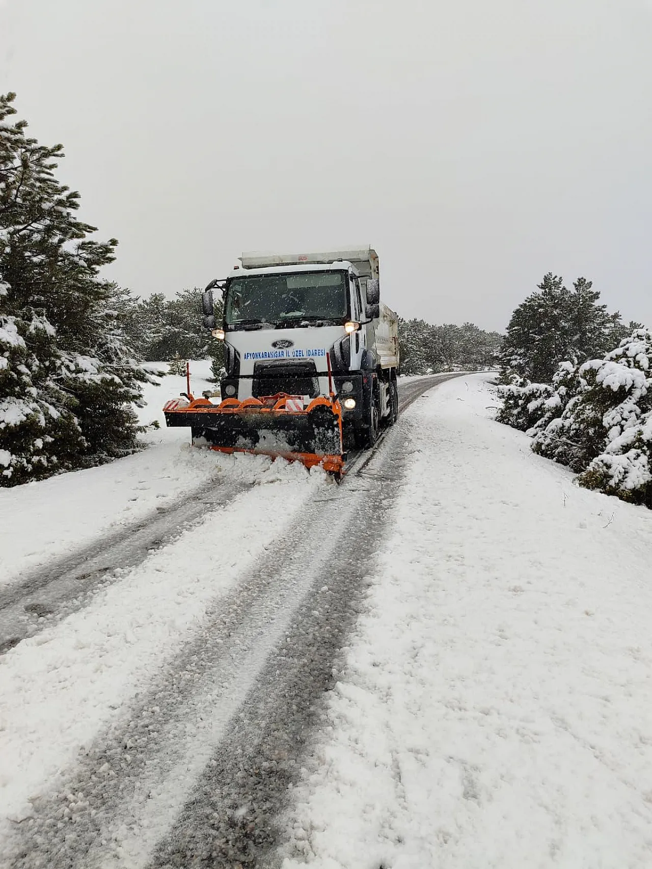 Afyon'da Ana ve Köy Yolları Açık
