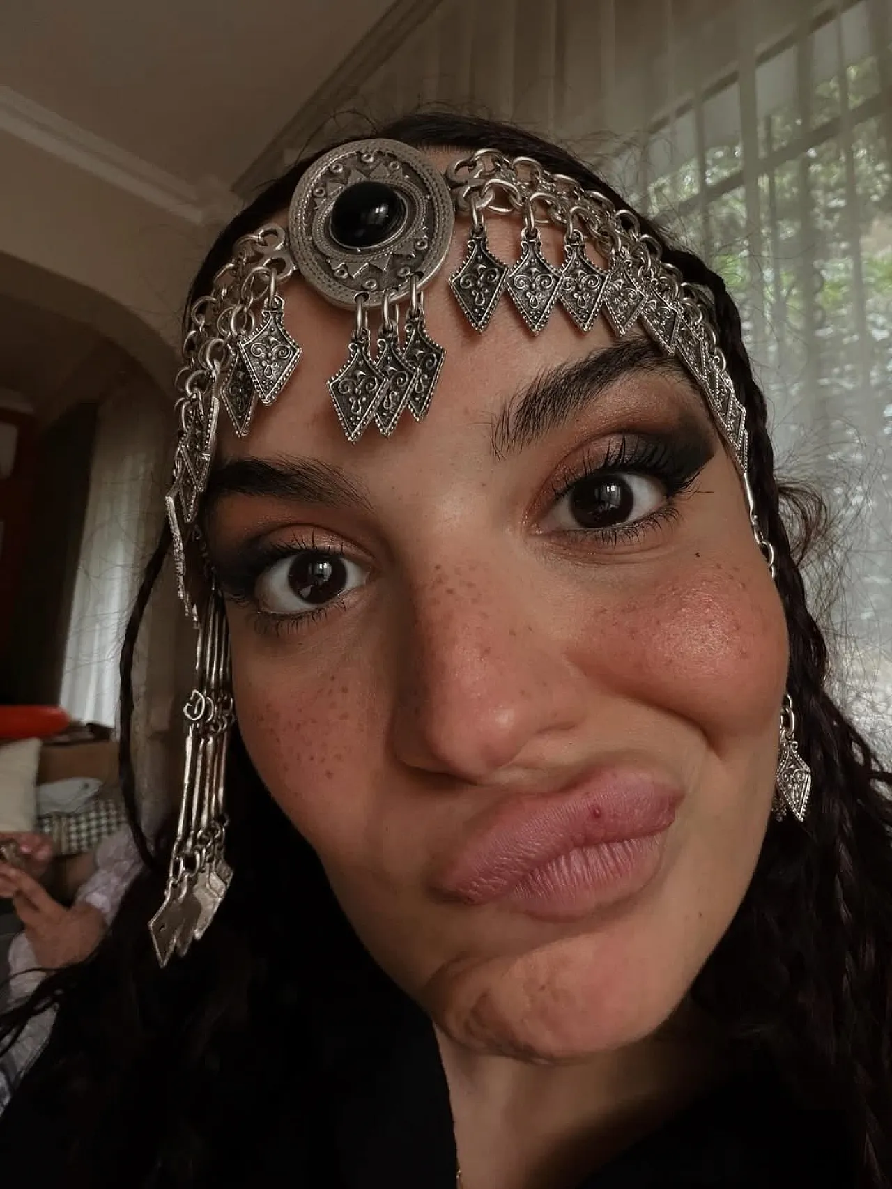 Kim Der Aslı Bekiroğlu 5 Ameliyat Geçirdi Diye?