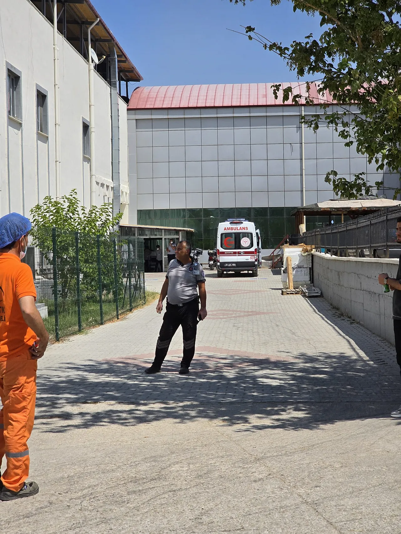 Afyonkarahisar'da Büyük Zehirlenme Olayı. 40 Kişi Zehirlendi. Hastane'de Alarm