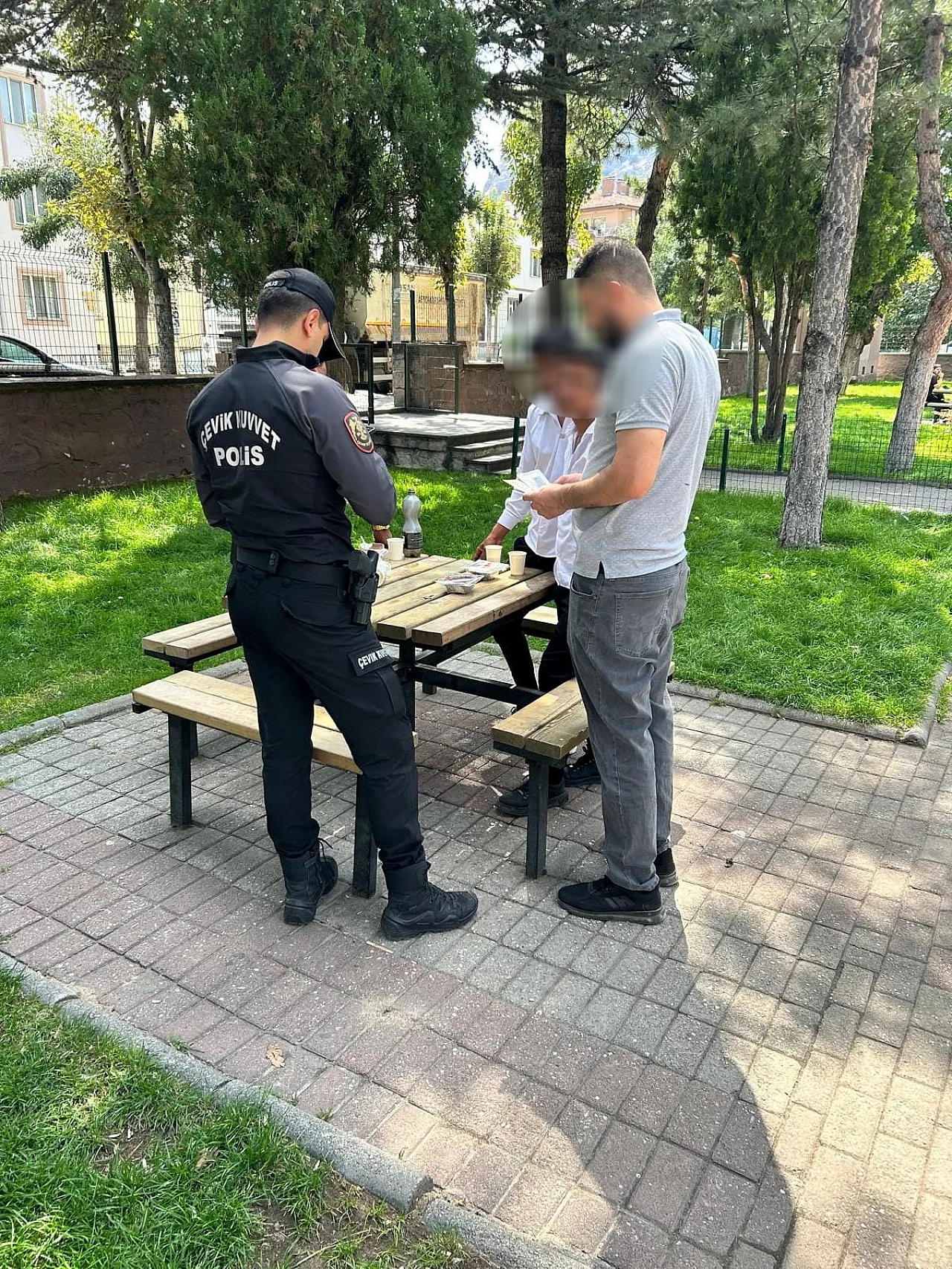 Afyon'da Okul Çevreleri Mercek Altında