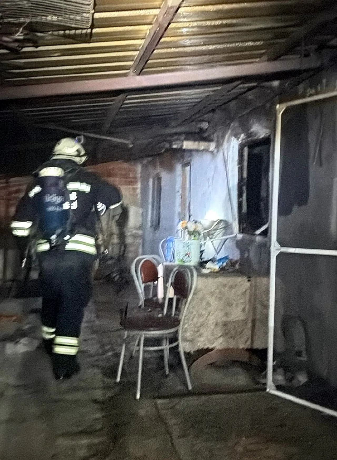 Ocakta Unutulan Yemek Evi Kül Etti
