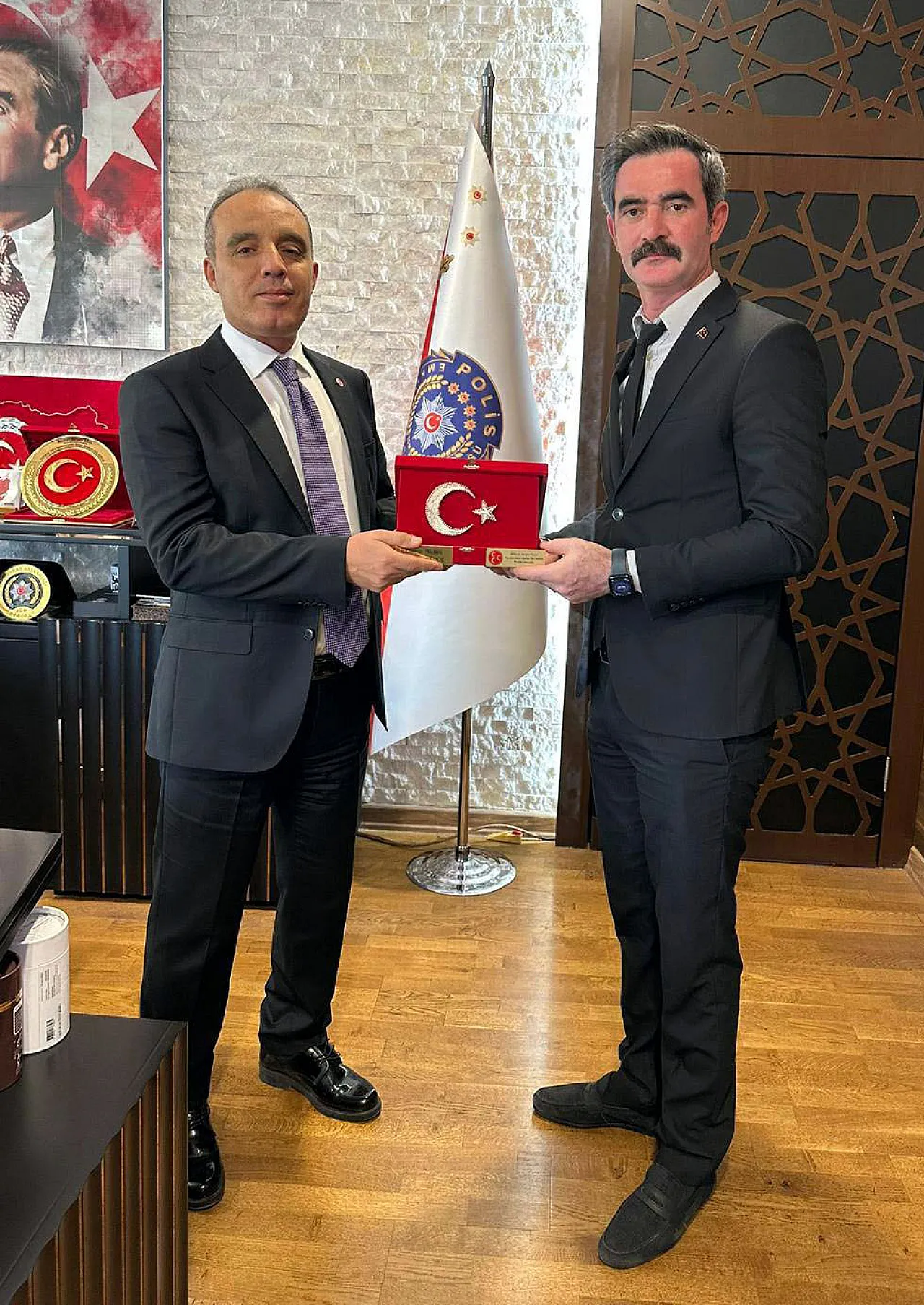 MHP Merkez İlçe'den Ziyaret Turu