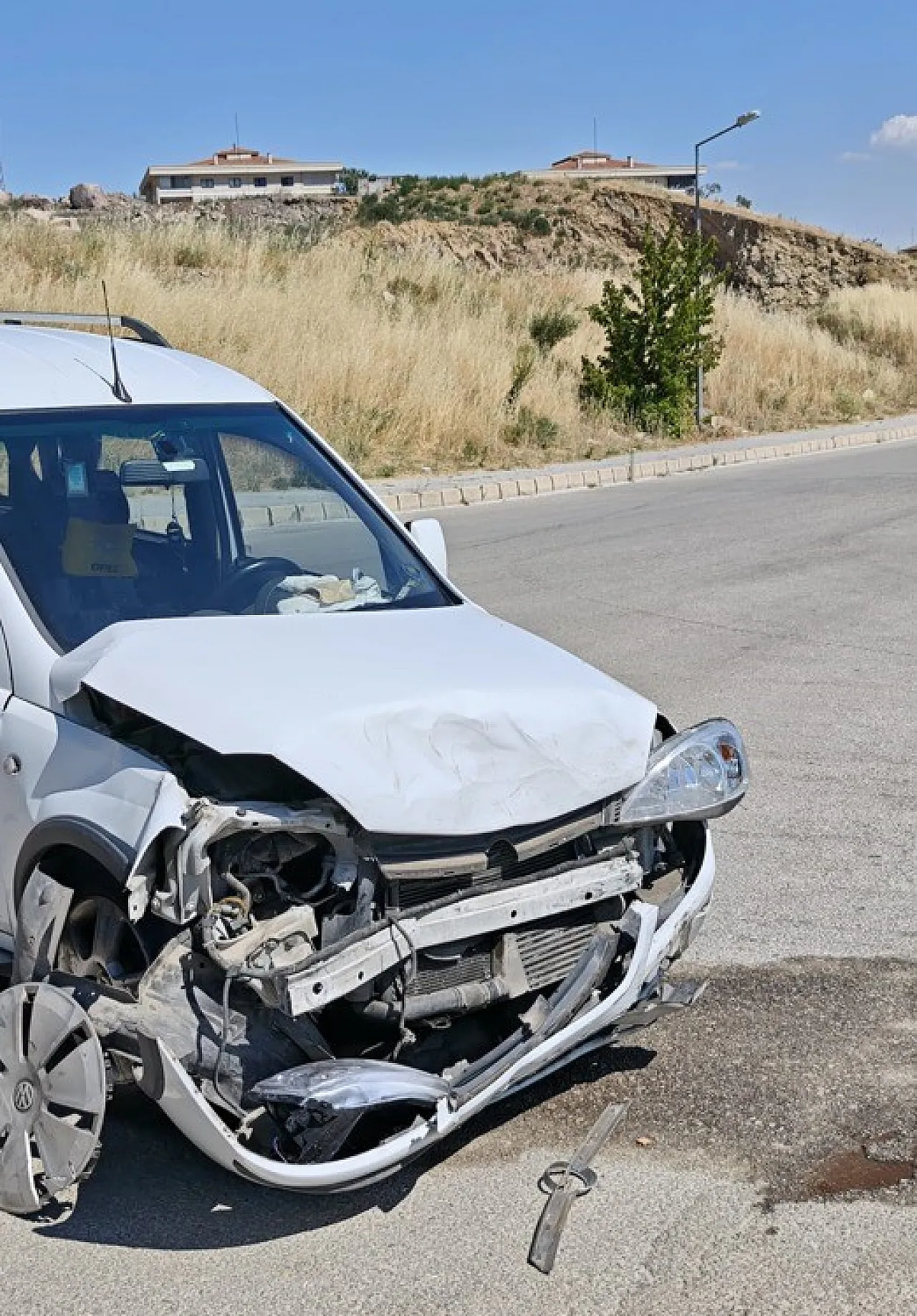 Afyon'da İki Kamyonet Çarpıştı! 6 Yaralı