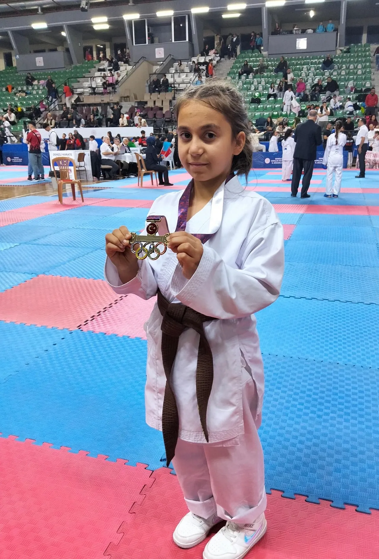 Uluslararası Turnuva'da Altın Madalya Afyon'a