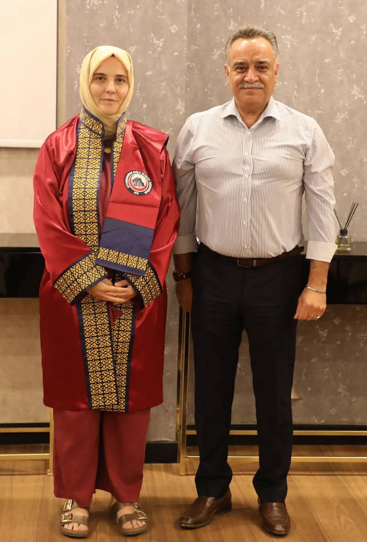 AFSÜ'de Yeni Kadrolara Atanan 11 Akademisyen Cübbe Giydi