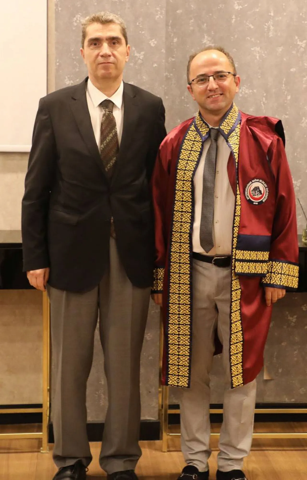 AFSÜ'de Yeni Kadrolara Atanan 11 Akademisyen Cübbe Giydi