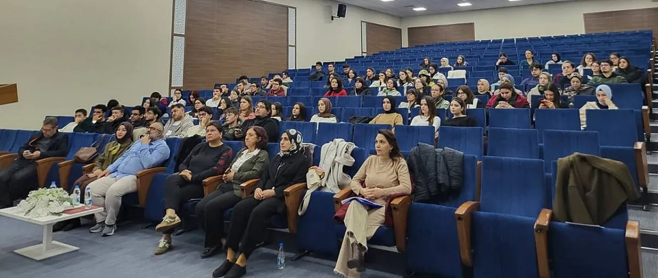 Depo Eczacılığının Ayrıntıları Anlatıldı