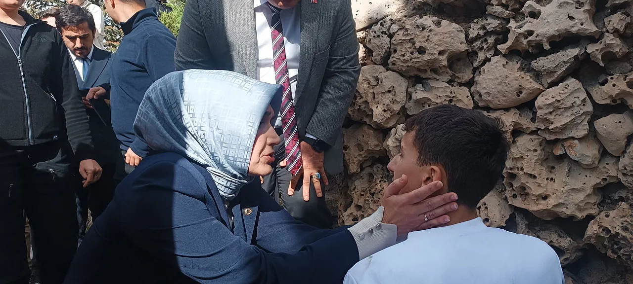 Törende fenalaşan öğrenciye Devlet Ana şefkati