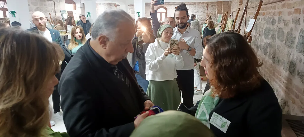 Atıkları Kullandılar, Sanat Eserleri Ortaya Çıkardılar