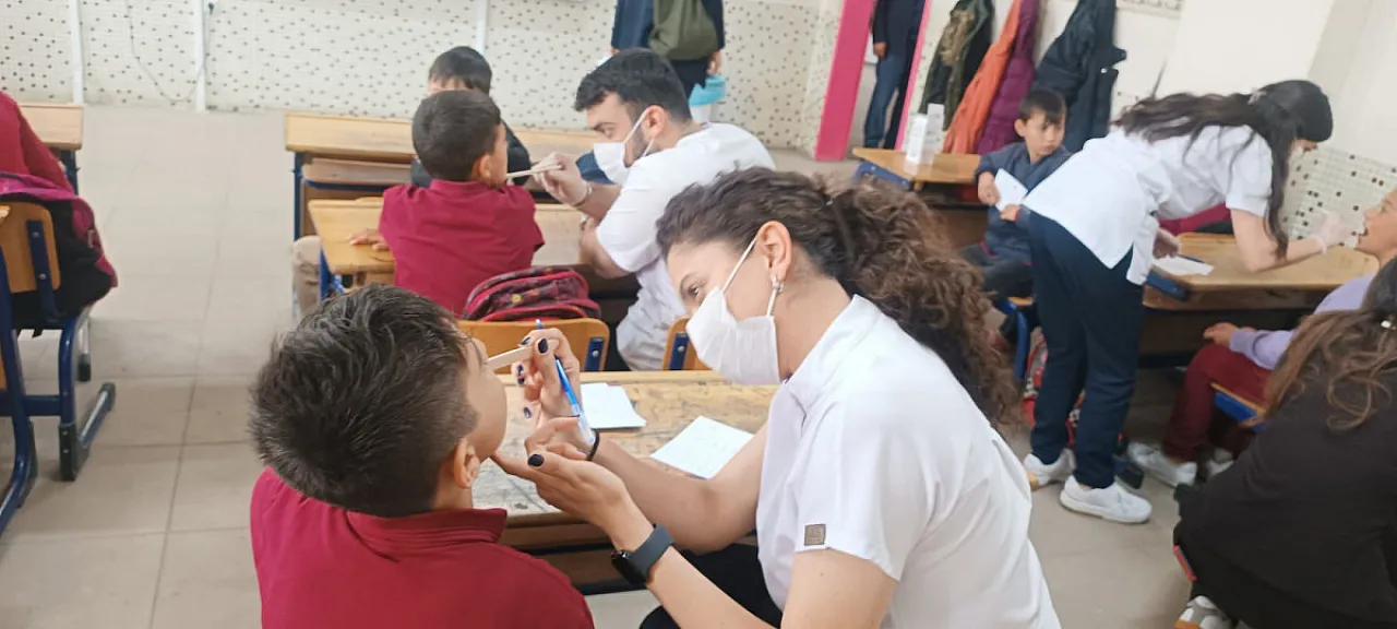 Çobanlar Ve Susuz'da Öğrencilere Ağız Sağlığı Eğitimi Verildi