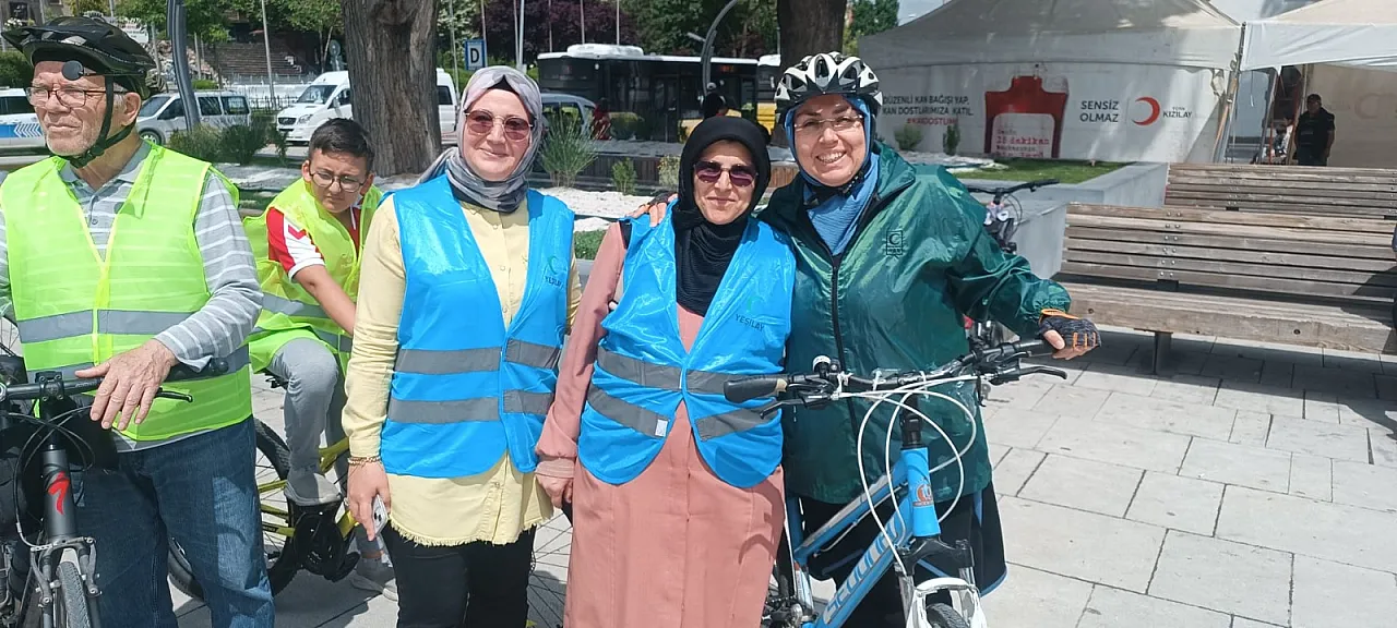Yeşilay'ın 13. Bisiklet Turu Afyonkarahisar'da Gerçekleştirildi