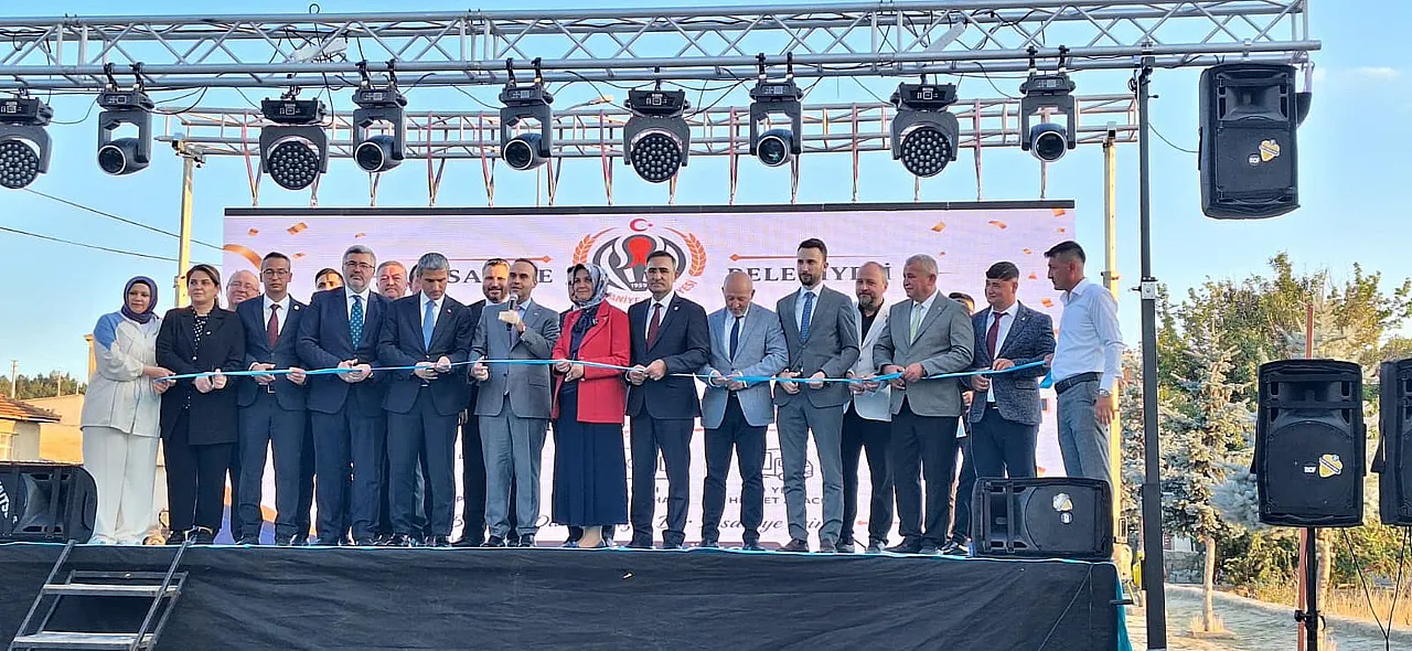'Kamu İmkanlarını Yolsuzluk Ve Yozlaşmaya Vesile Kılıyorlar'