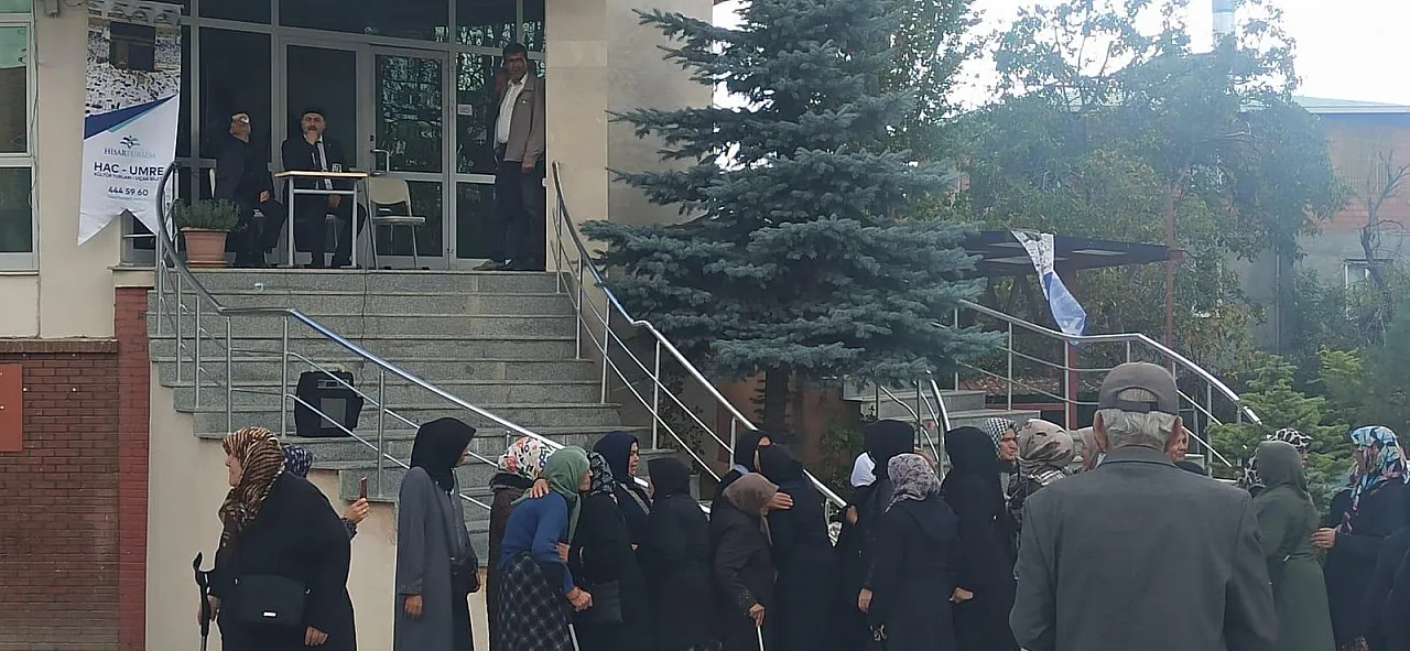 Afyon'dan Kutsal Topraklara Yolculuk Başladı