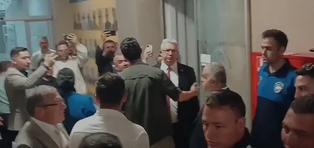 'Korkmuyoruz, Susmuyoruz, Bir Milim Geri Adım Atmıyoruz'