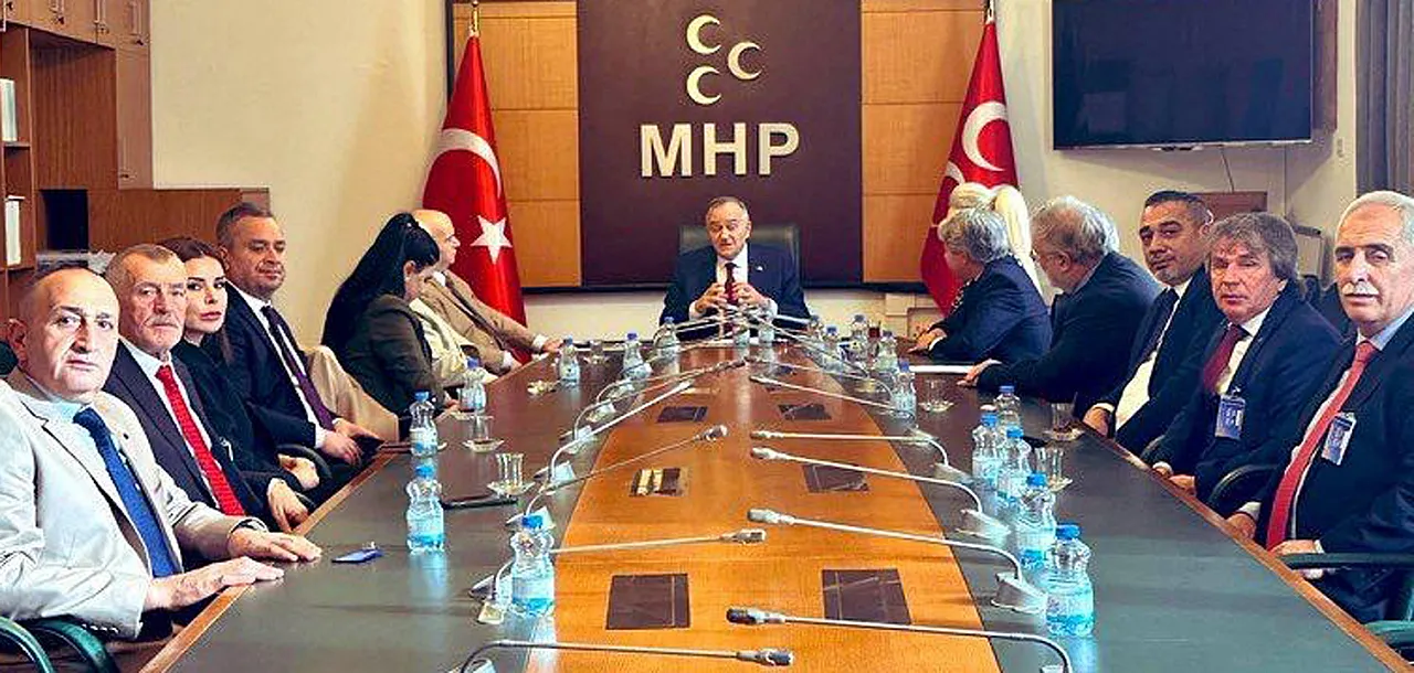 Demokratlar Konfederasyonu'ndan MHP'ye Ziyaret