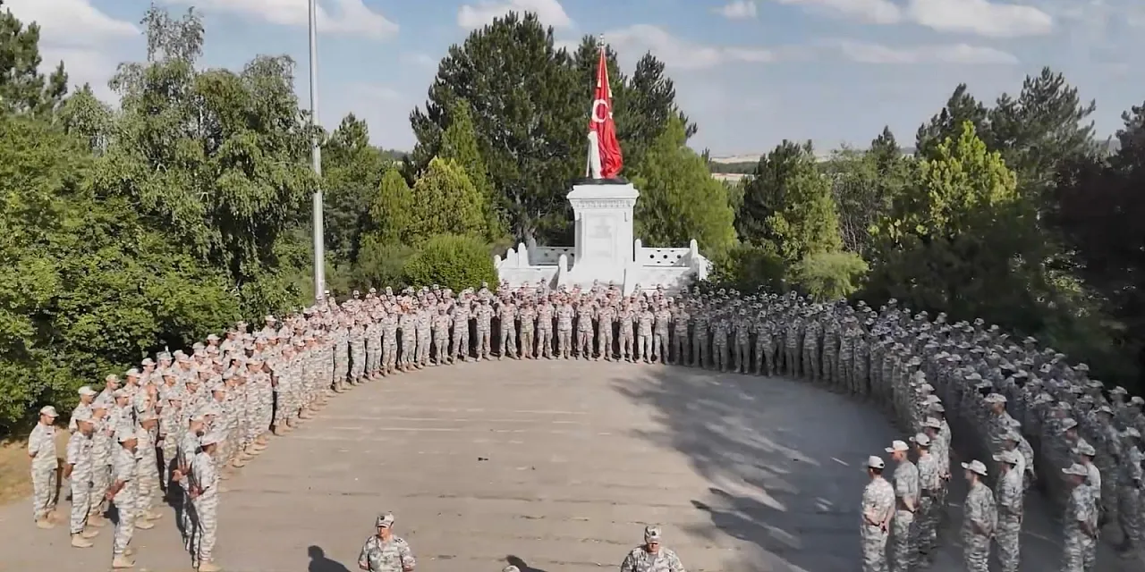 Hava Harp Okulu Öğrencileri Kocatepe'de Tarihi Yerinde Öğrendi