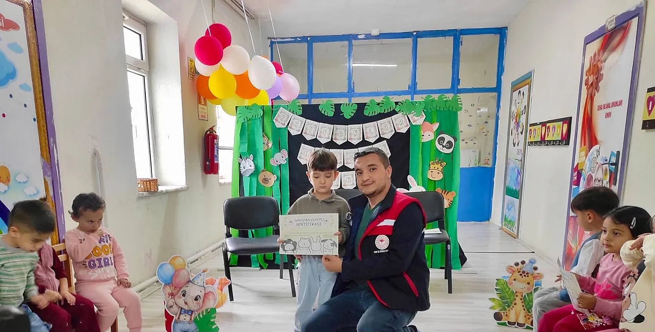Başmakçı'da Minik Öğrencilere Hayvan Sevgisi Anlatıldı