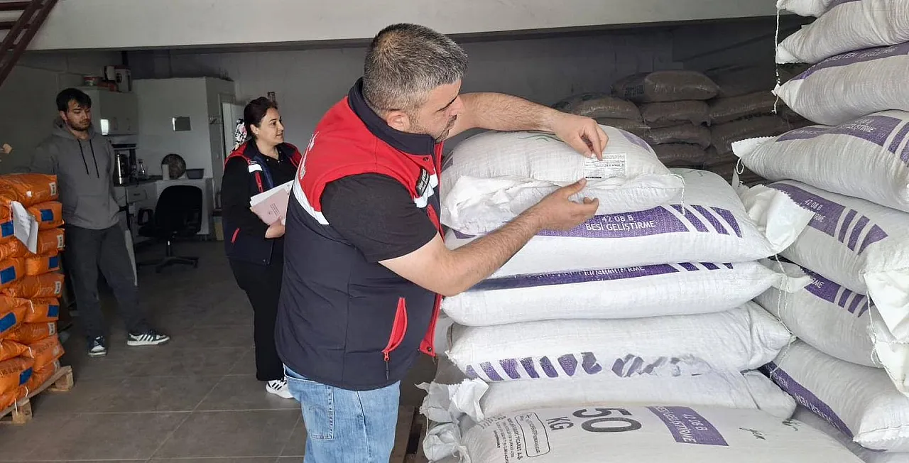 Dazkırı'da Yem İşletmelerine Yönelik Denetimler Sürüyor