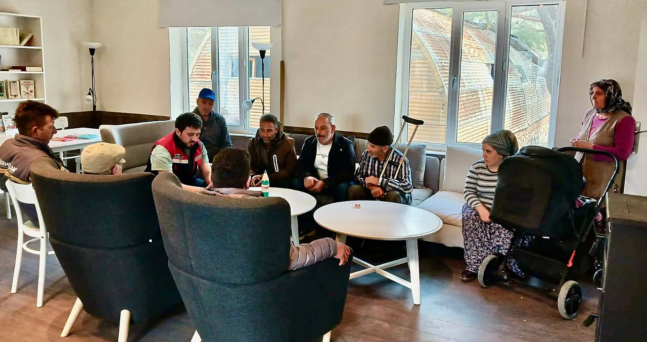 Başmakçı'da Çiftçilere B Reçete Eğitimi Verildi