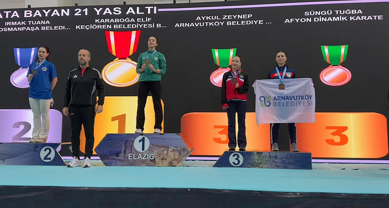 Afyon'dan Tuğba Süngü, Karatede Türkiye 3. Oldu