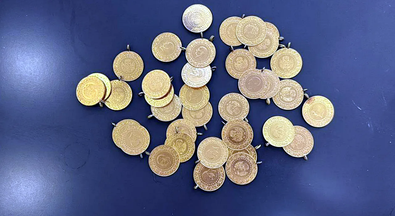 4,5 Milyonluk Altın Buldu, Sahibine İade Etti