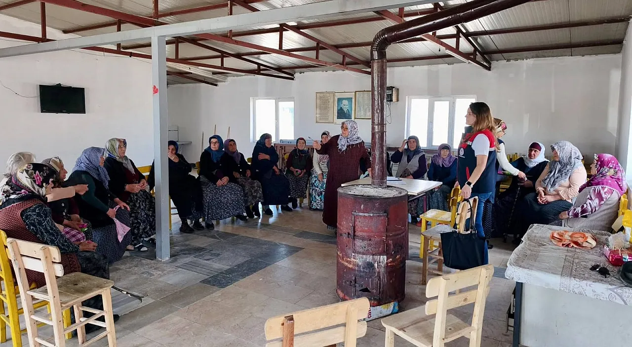 Bayat'ta Kadın Çiftçilere Kritik Bilgiler