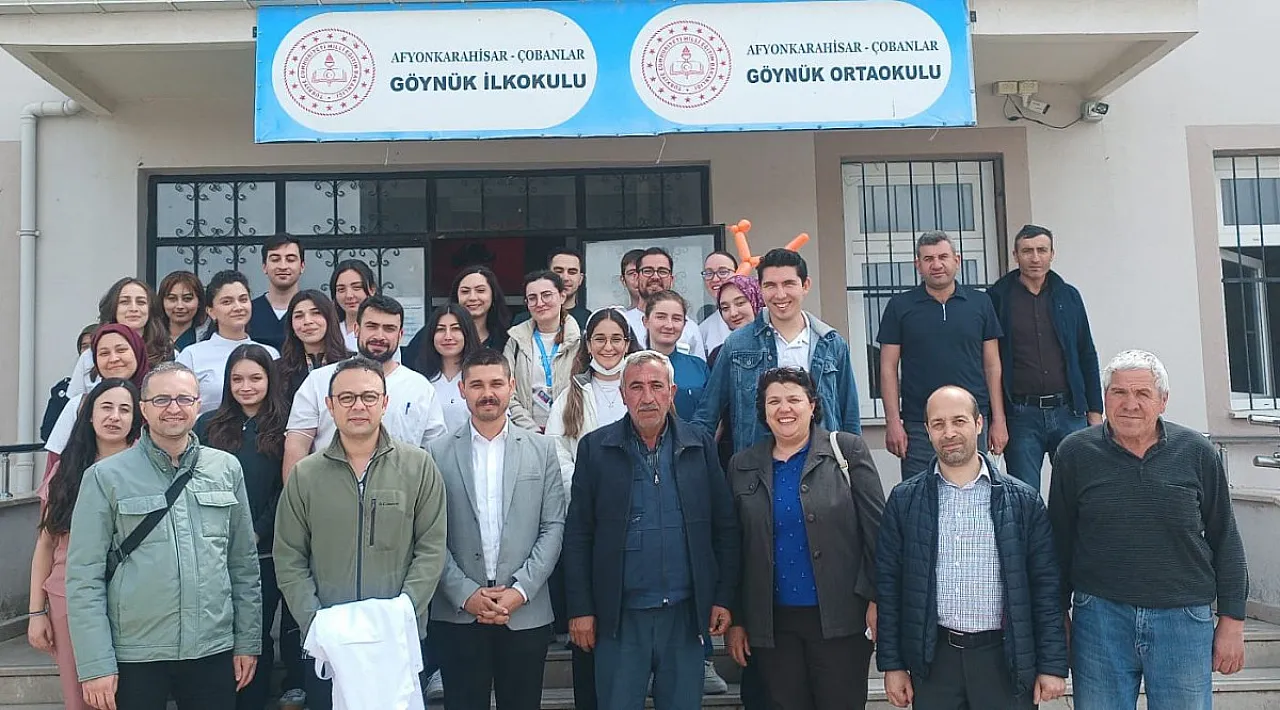 Çobanlar Ve Susuz'da Öğrencilere Ağız Sağlığı Eğitimi Verildi