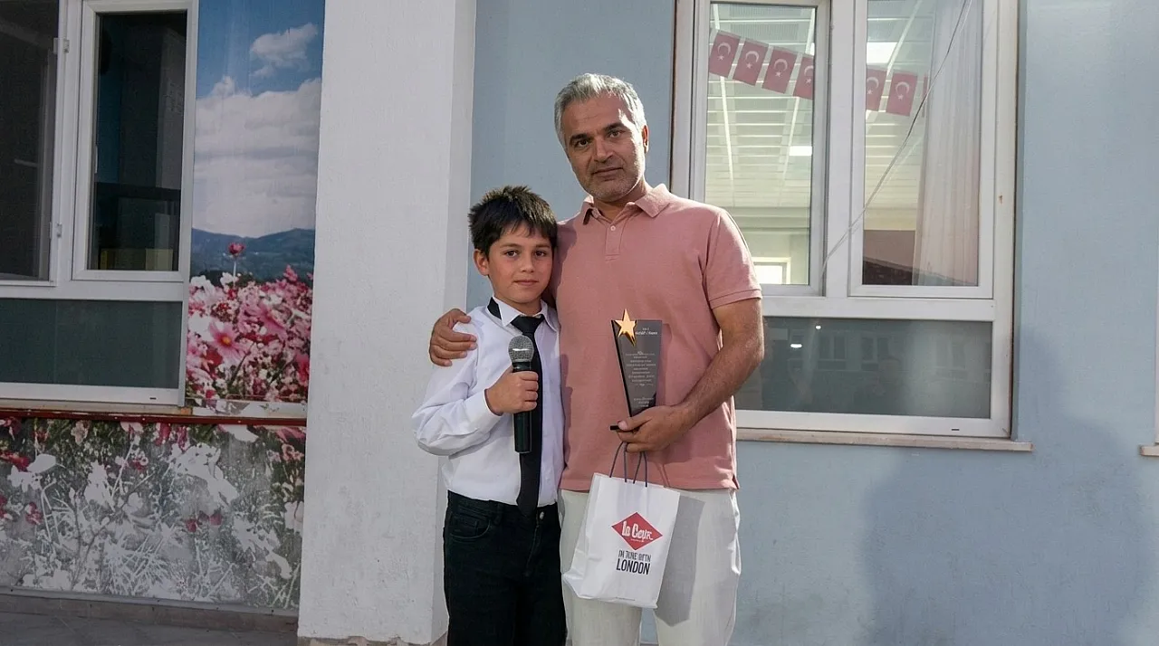 Ekrem Yavuz İlkokulu'nda Mezuniyet Coşkusu