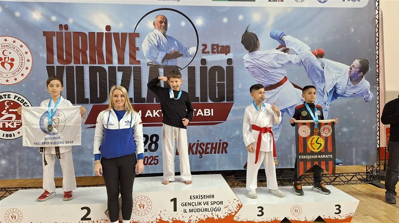 Eskişehir'de, Karate Liginde Afyon Rüzgârı Esti