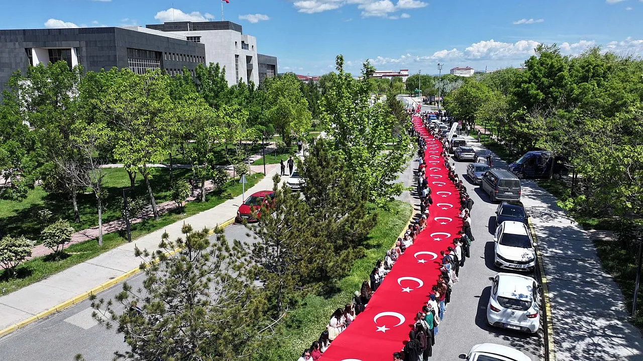 Afyon Kocatepe Üniversitesi, Tecrübeli Bir Genç…