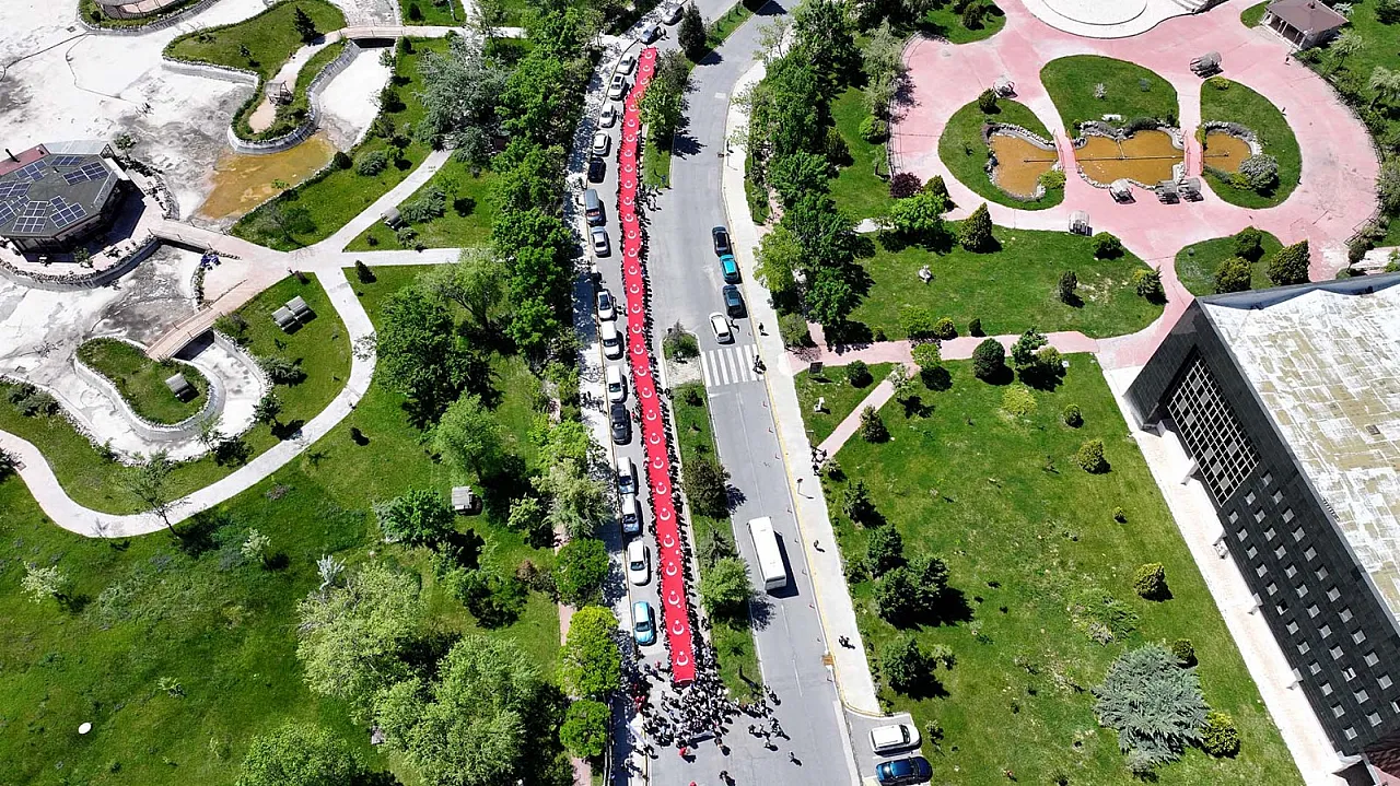 Afyon Kocatepe Üniversitesi, Tecrübeli Bir Genç…