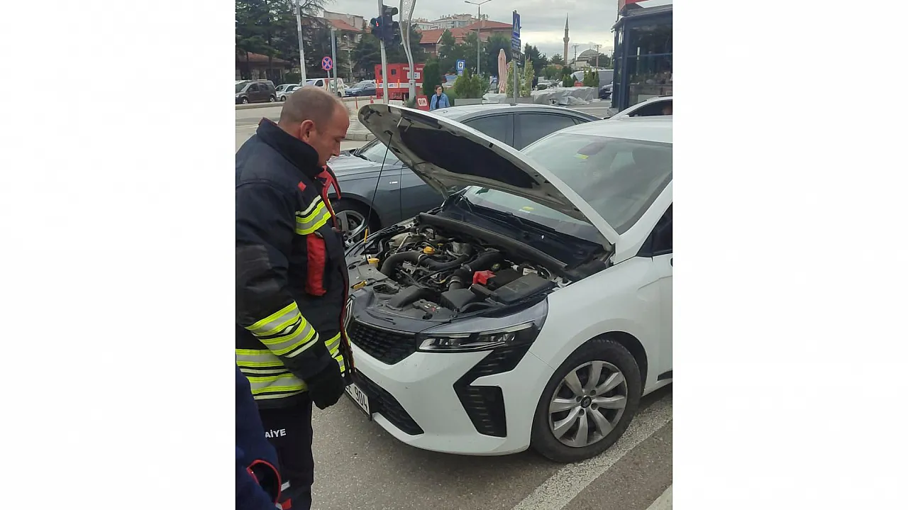 Park Halindeki Otomobilde Nefes Kesen Kurtarma Operasyonu