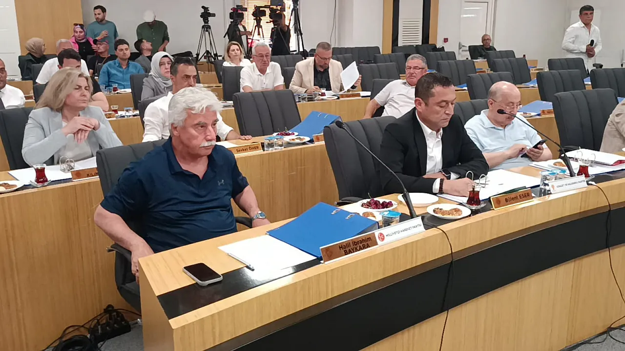 Sanat Okulu Maddesine MHP'den Ret