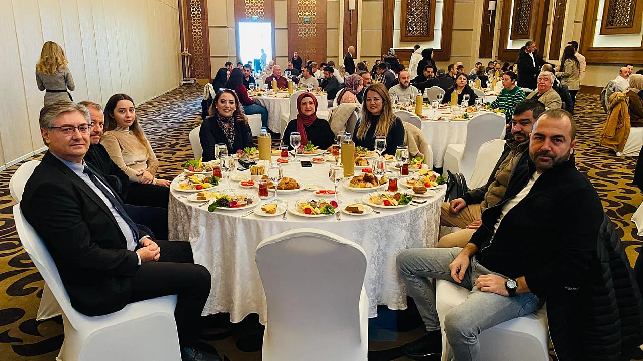 'Dünya Değişiyor Dijitalleşiyor Ve Yapay Zekalar Ortaya Çıkıyor'