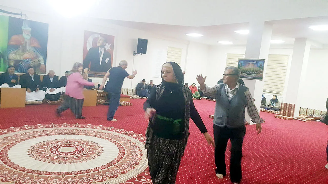 'Afyon Belediyesi Biz Alevilere Zulmediyor, Baş Eğmeyeceğiz'