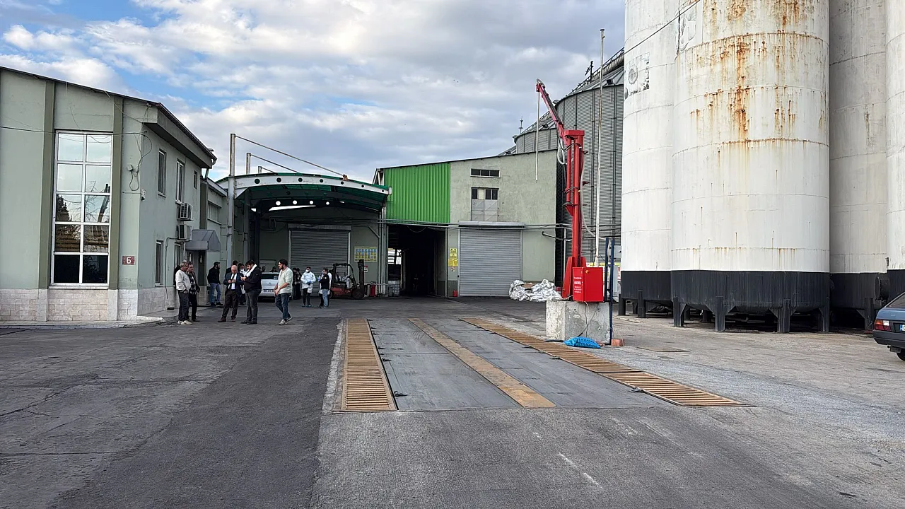 Afyon'da Fabrikada Patlama! Ekipler Bölgeye Sevk Edildi