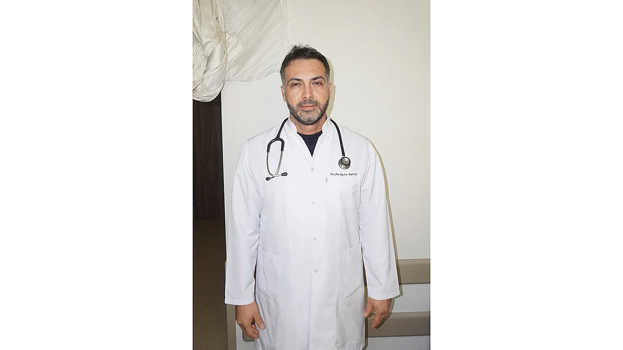 KOAH Nedir, Nasıl Önlenir? AFSÜ Başhekimi Gençleri Uyardı!