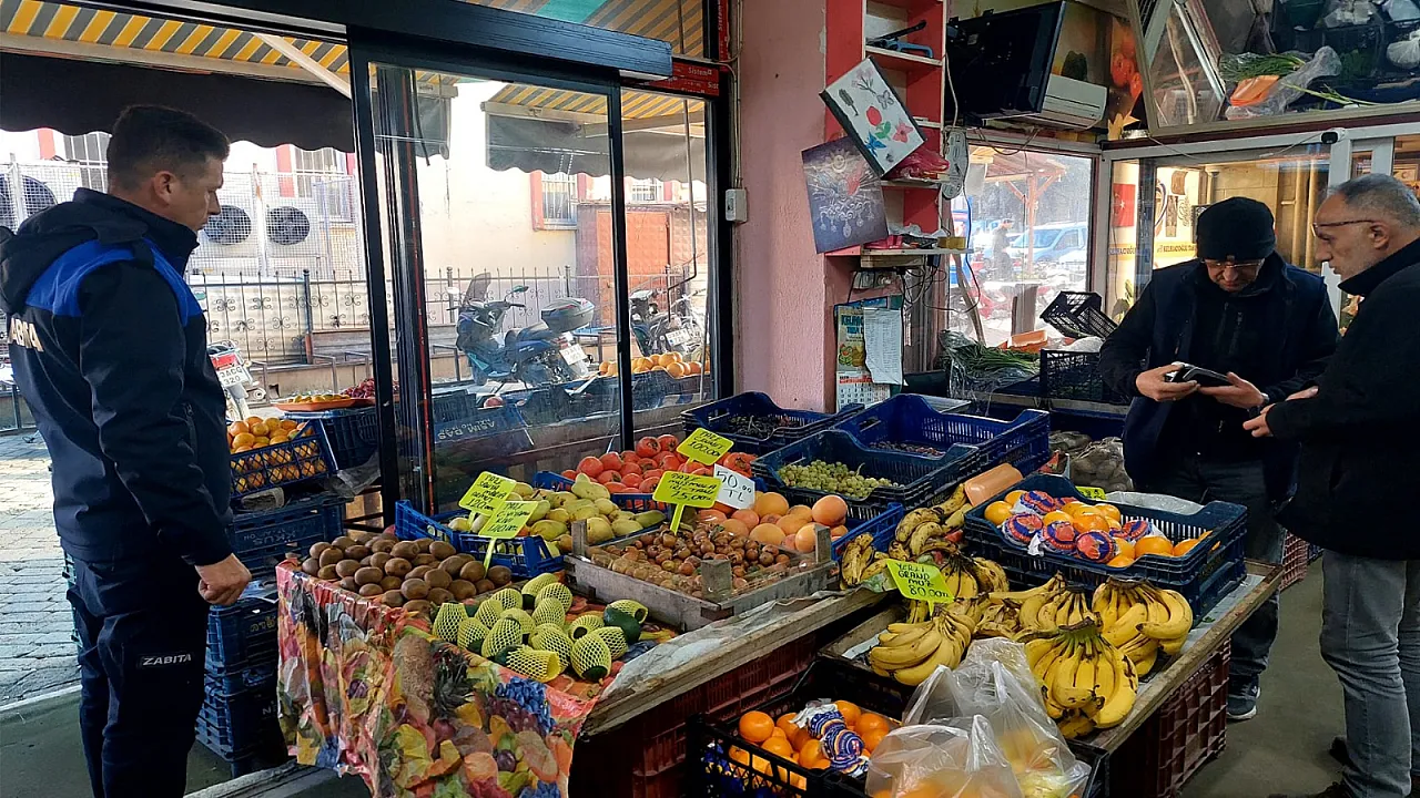 Şuhut Belediyesi'nden Manavlara Sıkı Denetim