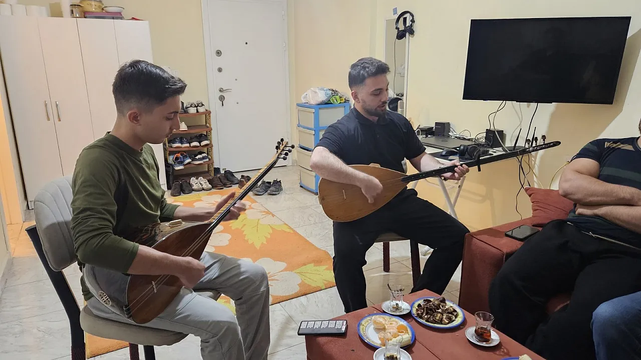 Başkan'dan Öğrenci Evine Sürpriz Ziyaret!