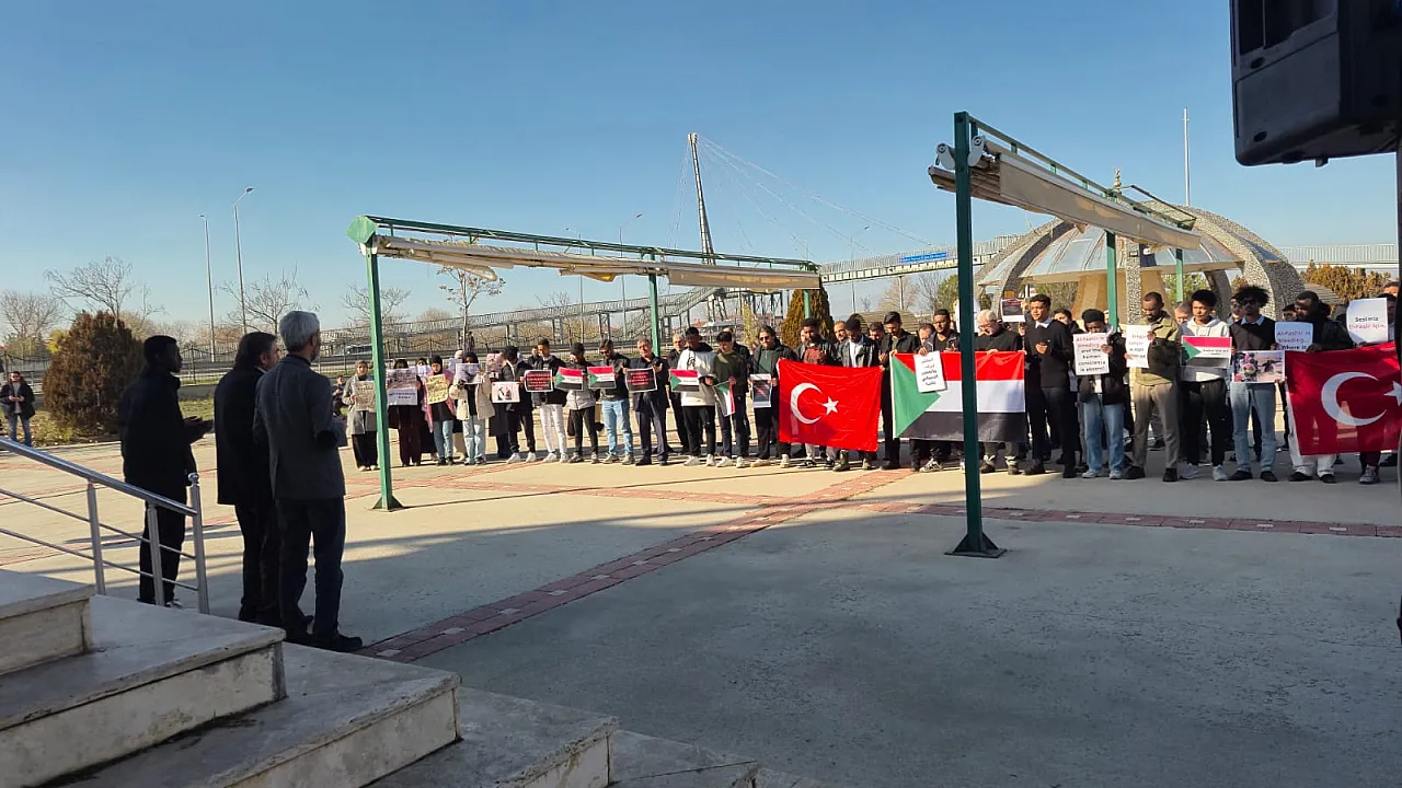 Sudan Halkına Destek İçin Toplandılar